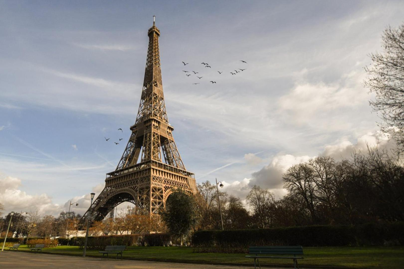 Modern Family Apartment Next To The Eiffel Tower París Exterior foto
