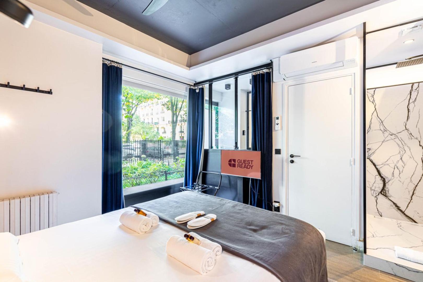 Modern Family Apartment Next To The Eiffel Tower París Exterior foto